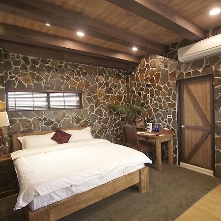 皇裔民宿 - 歐式小屋 Hualien Buitenkant foto