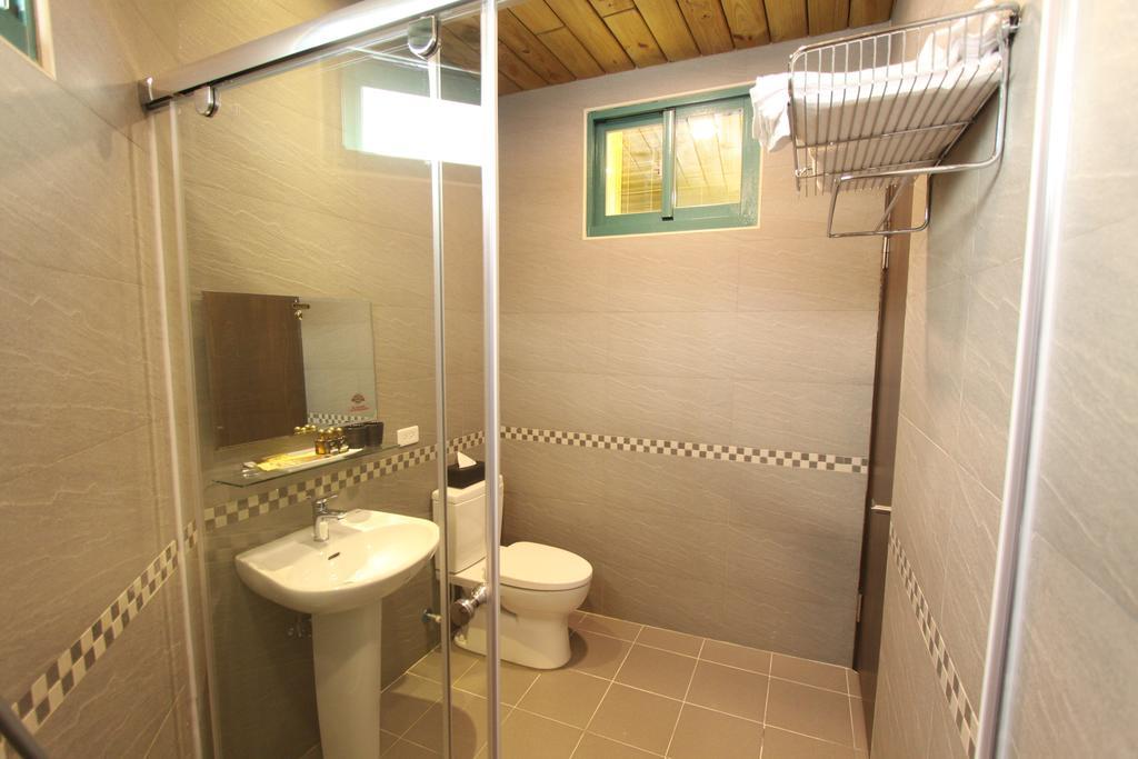 皇裔民宿 - 歐式小屋 Hualien Buitenkant foto