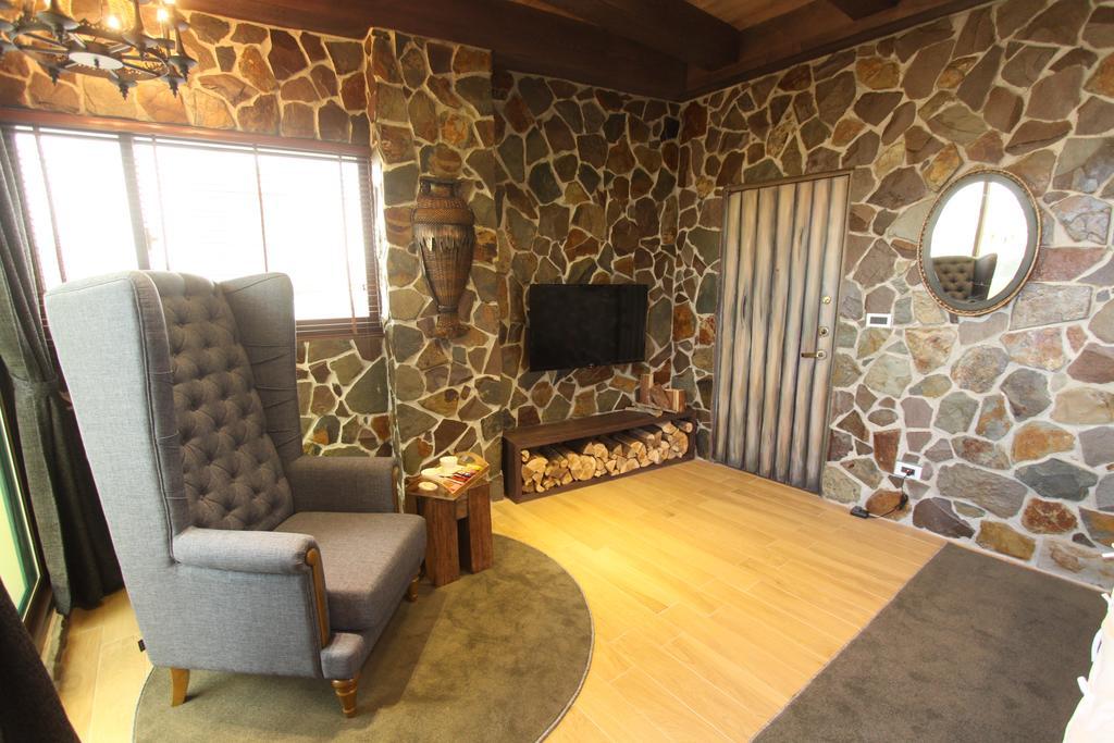 皇裔民宿 - 歐式小屋 Hualien Buitenkant foto
